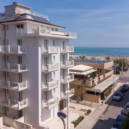 Rubino Apartments A 100Metri Dal Mare Риччоне Экстерьер фото