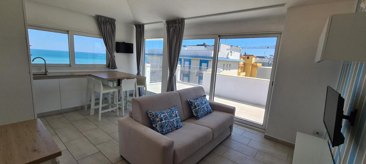 Rubino Apartments A 100Metri Dal Mare Риччоне Экстерьер фото