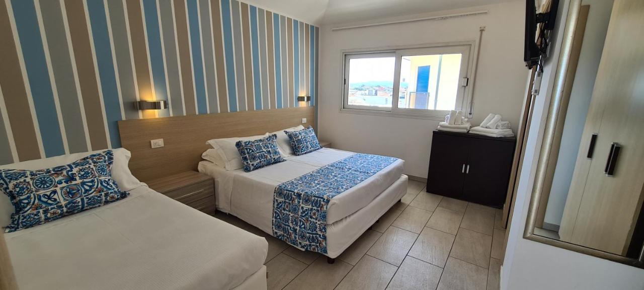 Rubino Apartments A 100Metri Dal Mare Риччоне Экстерьер фото