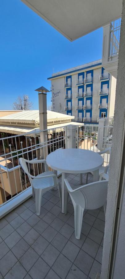 Rubino Apartments A 100Metri Dal Mare Риччоне Экстерьер фото
