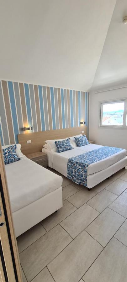 Rubino Apartments A 100Metri Dal Mare Риччоне Экстерьер фото