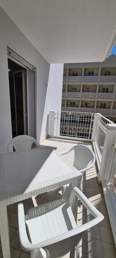 Rubino Apartments A 100Metri Dal Mare Риччоне Экстерьер фото