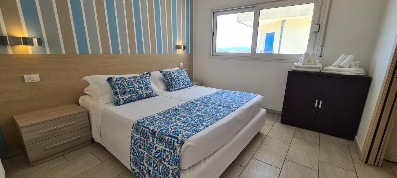 Rubino Apartments A 100Metri Dal Mare Риччоне Экстерьер фото
