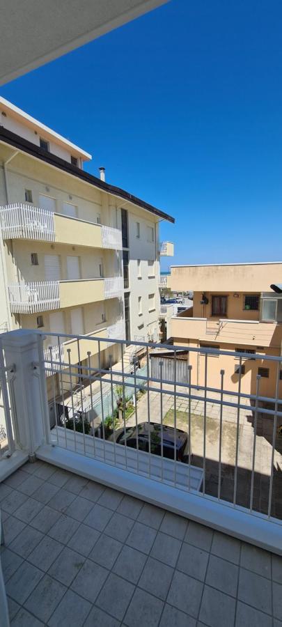Rubino Apartments A 100Metri Dal Mare Риччоне Экстерьер фото